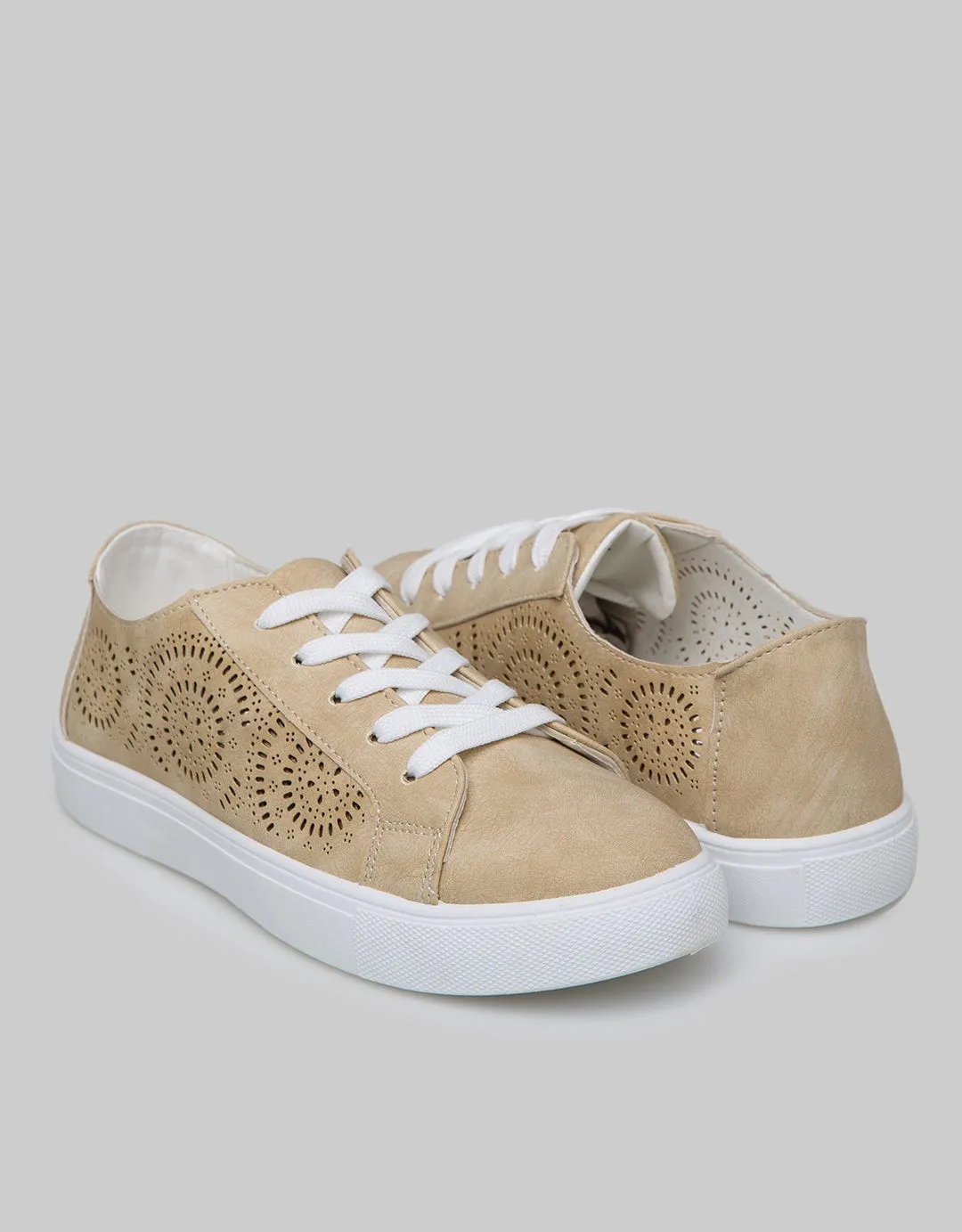 Cardinal Sneakers  Ivy 6