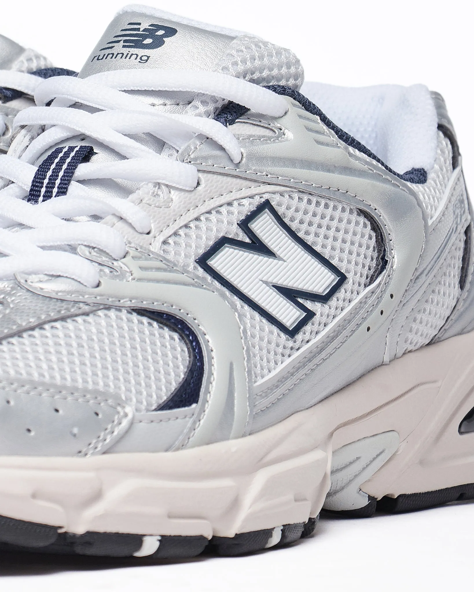 NB 530 Cream Runners Shoes 69.90