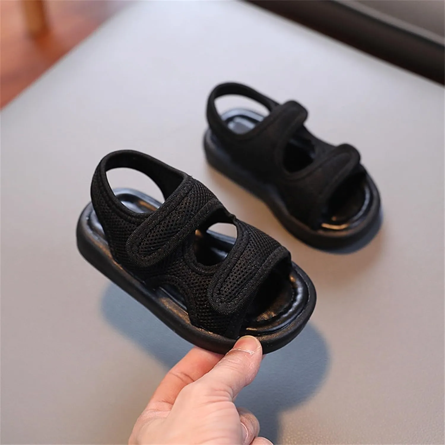Unisex Kids Summer Mesh Sandals Open-Toe Outdoor Sport Sandals Athletic Lightweight Beach Shoes for Boys Girls